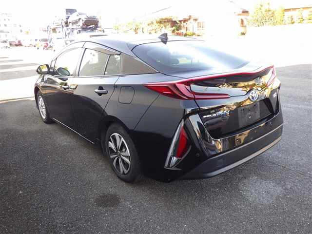 TOYOTA PRIUS PHV 2020