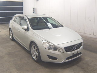 VOLVO V60 2013