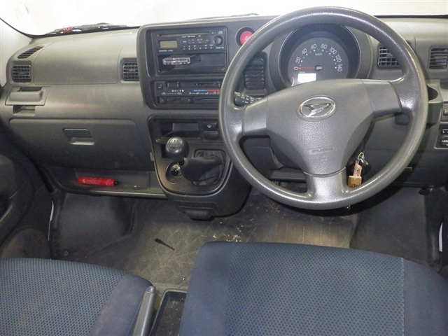 DAIHATSU HIJET VAN 2010