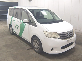 NISSAN SERENA 2013
