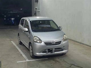 TOYOTA PIXIS EPOCH 2013