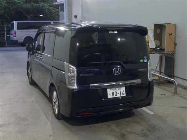 HONDA STEP WAGON 2015