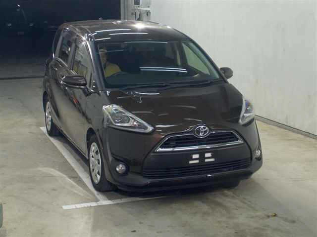 TOYOTA SIENTA 2016