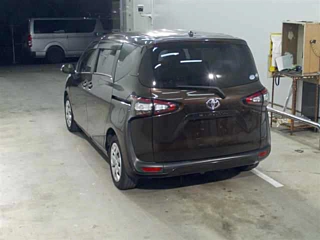 TOYOTA SIENTA 2016