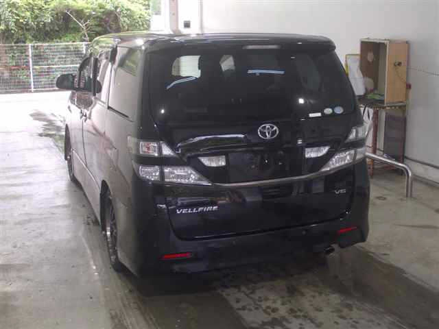 TOYOTA VELLFIRE 2008
