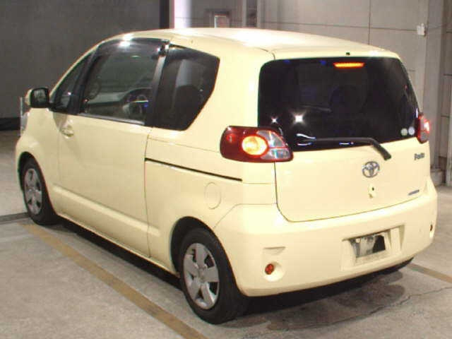 TOYOTA PORTE 2008