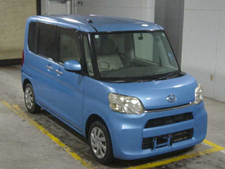 DAIHATSU TANTO 2013