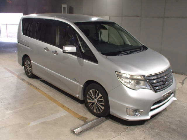 NISSAN SERENA 2014