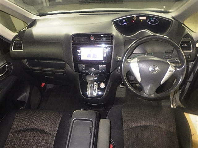 NISSAN SERENA 2014