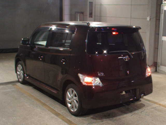 TOYOTA BB 2009