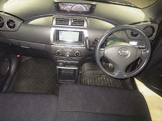TOYOTA BB 2009
