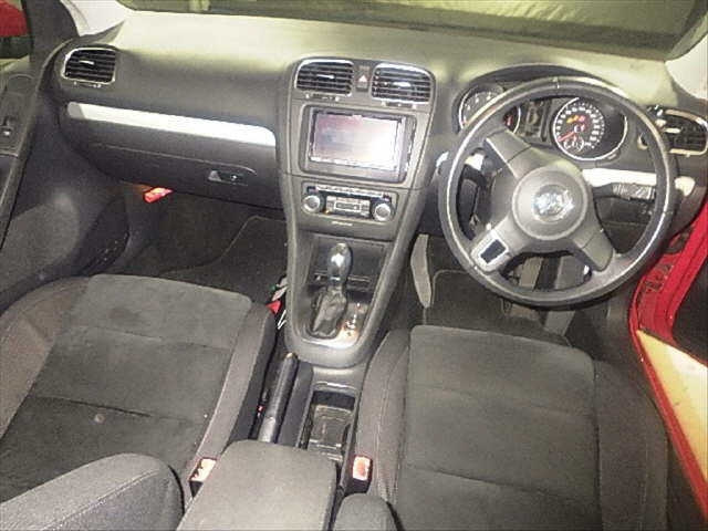 VOLKSWAGEN GOLF 2012
