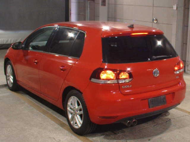 VOLKSWAGEN GOLF 2012