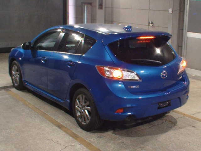 MAZDA AXELA 2013