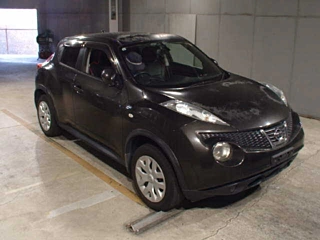 NISSAN JUKE 2011