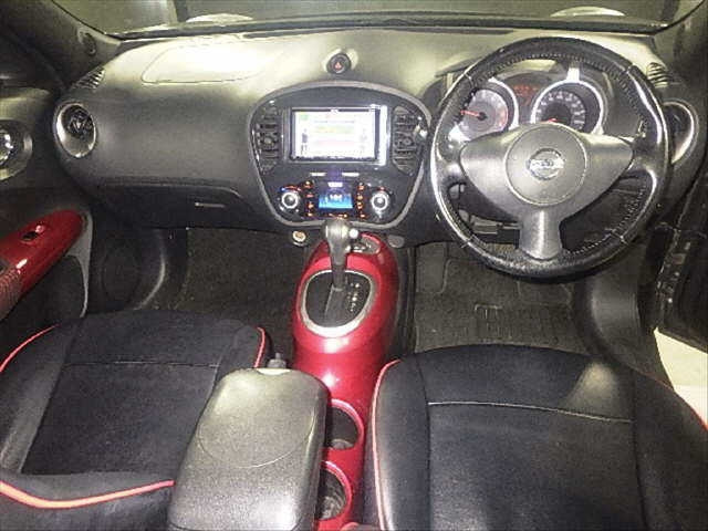 NISSAN JUKE 2011