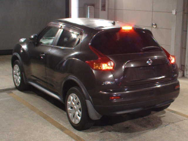 NISSAN JUKE 2011