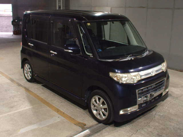 DAIHATSU TANTO 2008