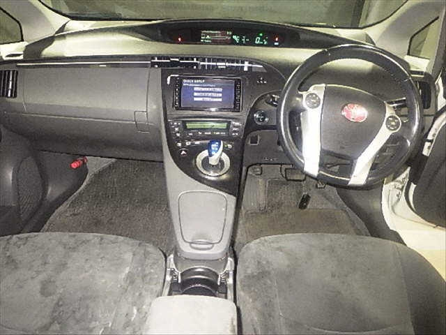 TOYOTA PRIUS 2010
