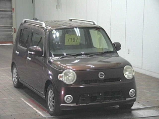 DAIHATSU MIRA 2010