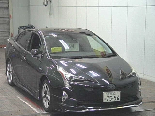 TOYOTA PRIUS 2016