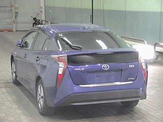 TOYOTA PRIUS 2017