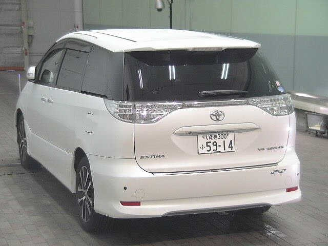 TOYOTA ESTIMA 2014