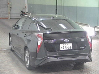 TOYOTA PRIUS 2016