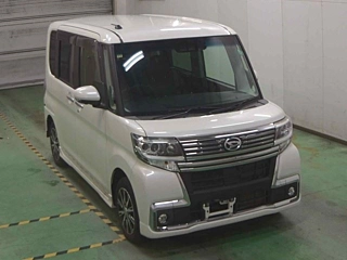 DAIHATSU TANTO 2018