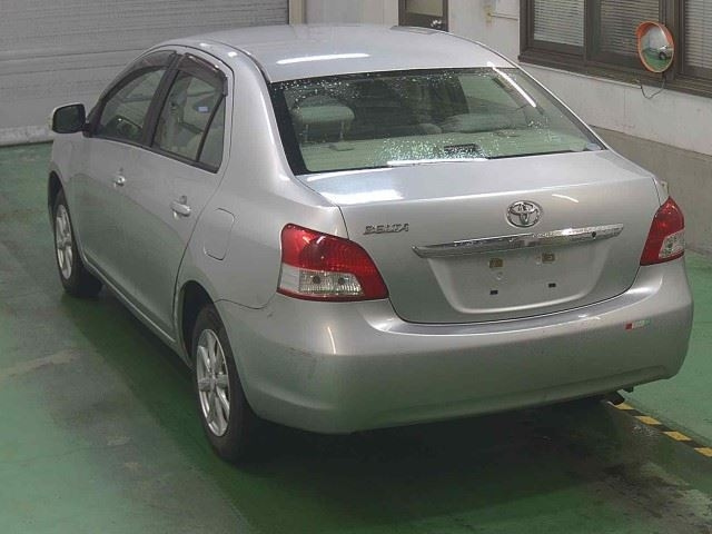 TOYOTA BELTA 2012