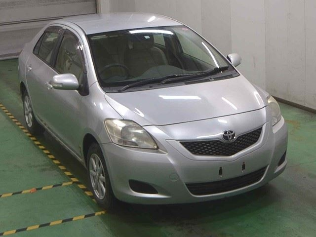 TOYOTA BELTA 2012