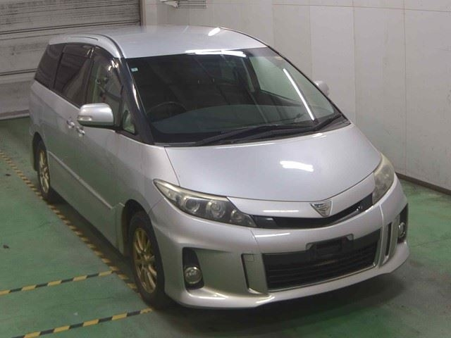 TOYOTA ESTIMA 2014