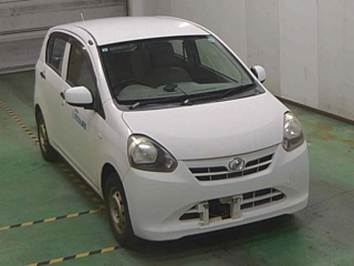 DAIHATSU MIRA E S 2013