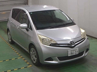 TOYOTA RACTIS 2011