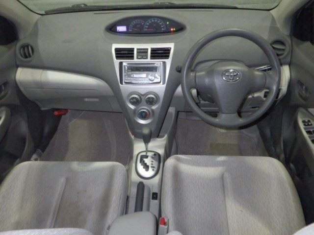 TOYOTA BELTA 2012