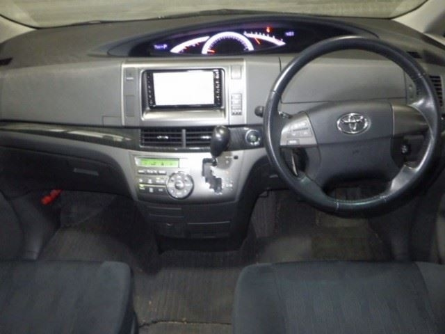 TOYOTA ESTIMA 2009