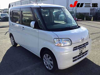 DAIHATSU TANTO 2011