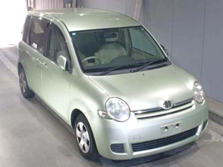 TOYOTA SIENTA 2009