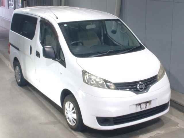 NISSAN NV200 2017