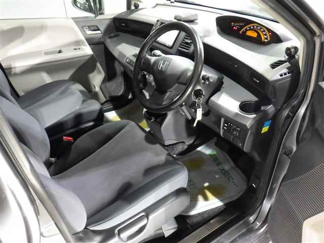 HONDA FREED 2008