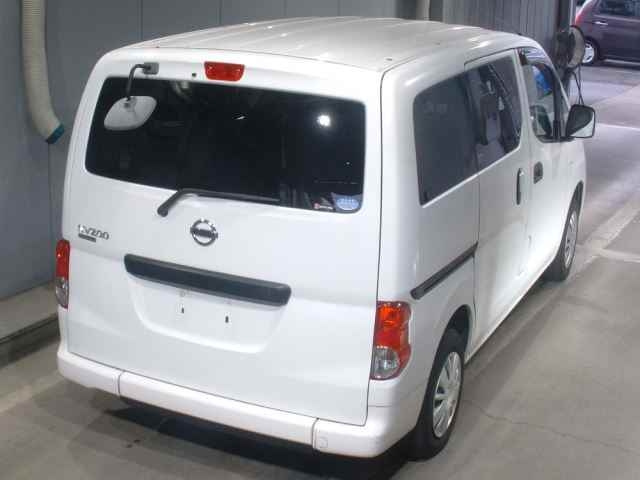 NISSAN NV200 2017
