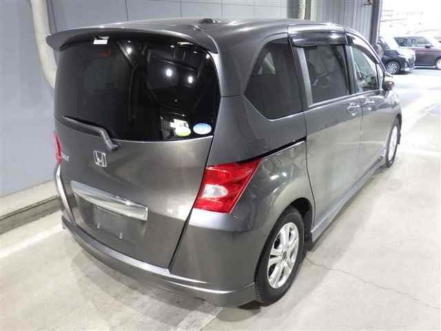 HONDA FREED 2008