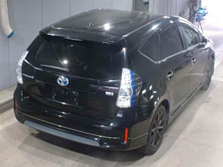 TOYOTA PRIUS ALPHA 2014