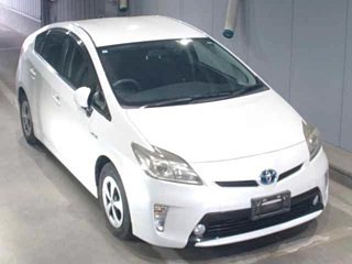 TOYOTA PRIUS 2013