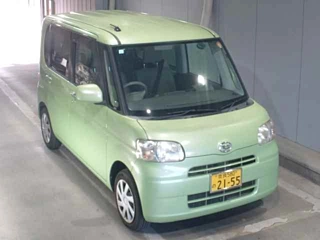 DAIHATSU TANTO 2013