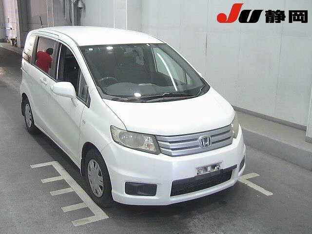 HONDA FREED 2010