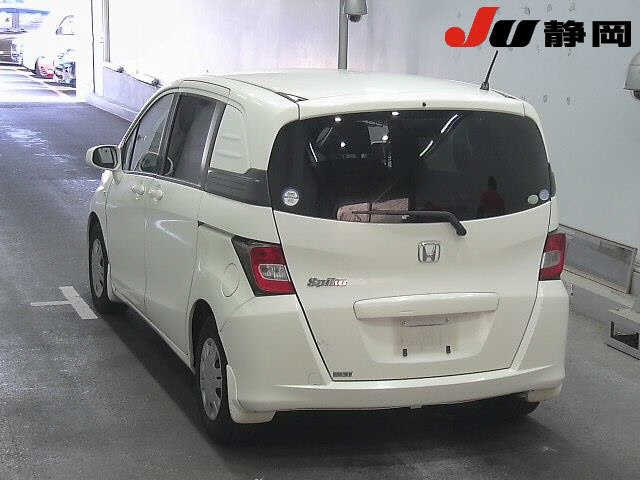 HONDA FREED 2010