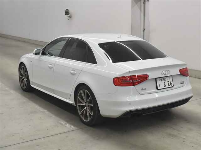 AUDI A4 2015