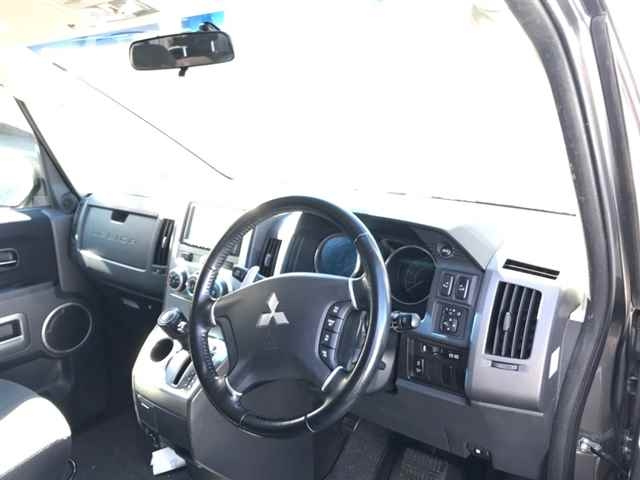 MITSUBISHI DELICA D5 2012