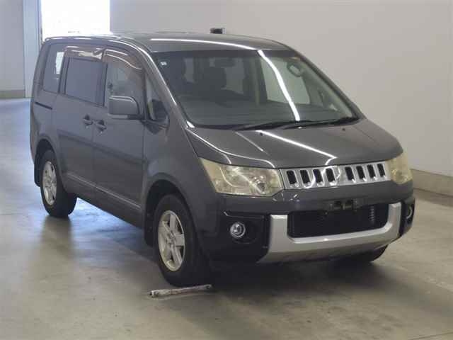 MITSUBISHI DELICA D5 2012